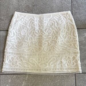 Club Monaco Elegant White/Cream Lace Skirt, Size 8